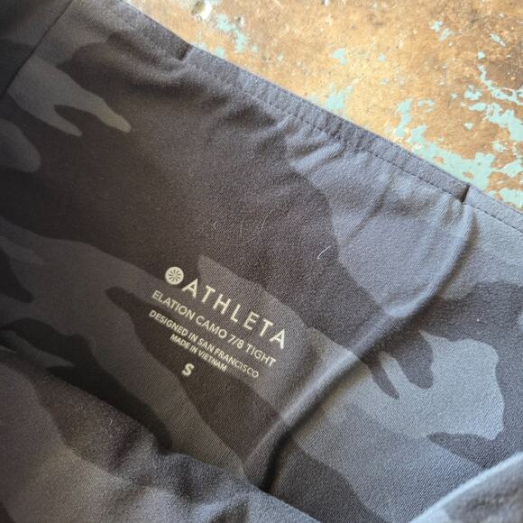 Athleta Black Elation 7/8 Camo Leggings Size S Activewear Workout Gray Black - Picture 3 of 6